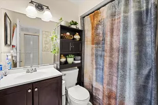 422 NE 210th Cir Terrace, Miami, FL 33179 - Photo 20
