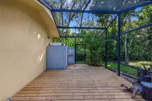 8100 SW 155th St, Palmetto Bay, FL 33157 - Photo 26