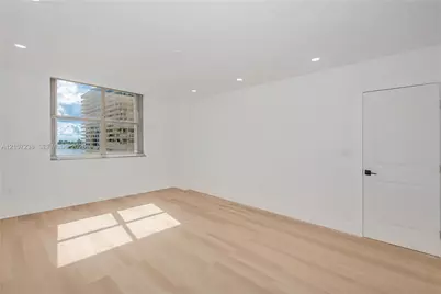 11111 Biscayne Blvd #1125, Miami, FL 33181 - Photo 20