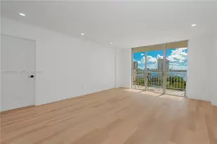11111 Biscayne Blvd, Miami, FL 33181 - Photo 2