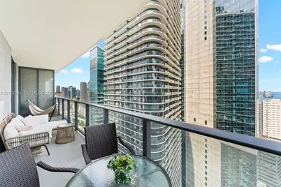 45 SW 9th St #4002, Miami, FL 33130 - Photo 22