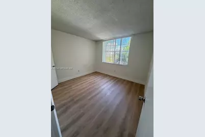496 NW 165th St Rd #D416, Miami, FL 33169 - Photo 6
