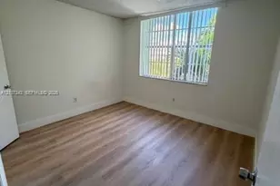 496 NW 165th St Rd, Miami, FL 33169 - Photo 6