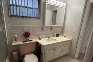 215 SE 3rd Ave, Hallandale Beach, FL 33009 - Photo 14