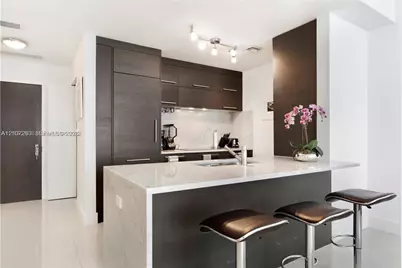 900 Biscayne Blvd #4010, Miami, FL 33132 - Photo 2