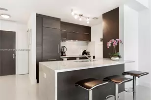 900 Biscayne Blvd, Miami, FL 33132 - Photo 2