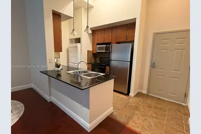 2000 N Bayshore Dr #126, Miami, FL 33137 - Photo 10