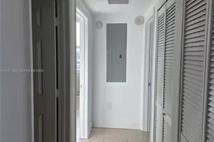 900 SW 8th St, Miami, FL 33130 - Photo 6