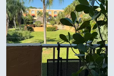 17911 NW 68th Ave #M208, Hialeah, FL 33015 - Photo 16