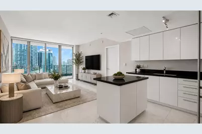 92 SW 3rd St #1803, Miami, FL 33130 - Photo 4