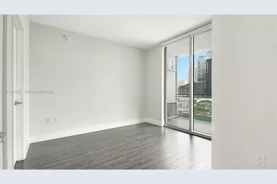 92 SW 3rd St #1803, Miami, FL 33130 - Photo 12