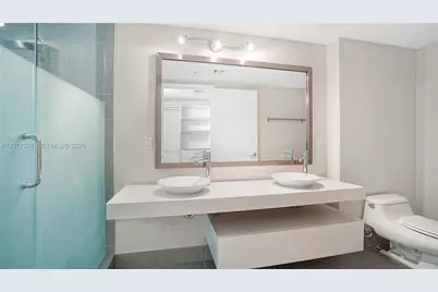 92 SW 3rd St #1803, Miami, FL 33130 - Photo 10