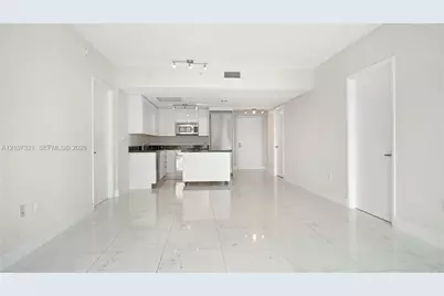 92 SW 3rd St #1803, Miami, FL 33130 - Photo 6