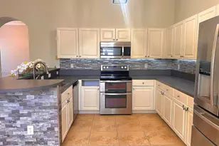 3581 NE 10th Dr, Homestead, FL 33033 - Photo 4