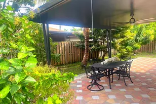 3581 NE 10th Dr, Homestead, FL 33033 - Photo 10