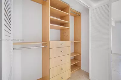 1800 N Bayshore Dr #2410, Miami, FL 33132 - Photo 14