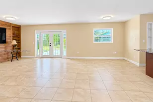 859 Caroline Cir, Palm Beach, FL 33413 - Photo 18