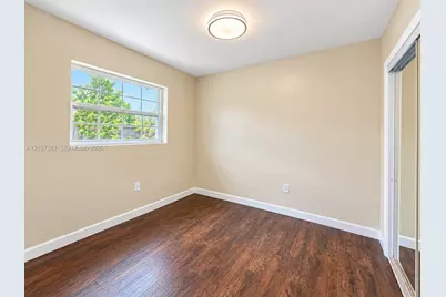 859 Caroline Cir, Palm Beach, FL 33413 - Photo 16