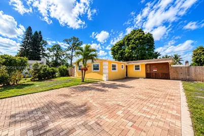 859 Caroline Cir, Palm Beach, FL 33413 - Photo 28