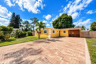 859 Caroline Cir, Palm Beach, FL 33413 - Photo 28