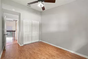 650 NE 195th St, Miami, FL 33179 - Photo 22