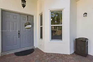 14702 Vista Luna Dr, Davie, FL 33325 - Photo 2