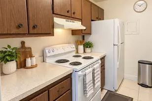 10740 N Kendall Dr, Miami, FL 33176 - Photo 6