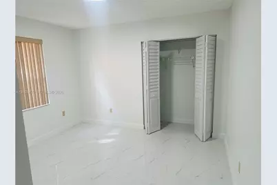 2549 W 73rd Pl, Hialeah, FL 33016 - Photo 10