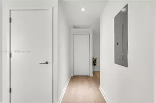 501 NE 31st St, Miami, FL 33137 - Photo 8
