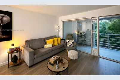 8421 Lagos De Campo Blvd #309T, Tamarac, FL 33321 - Photo 8