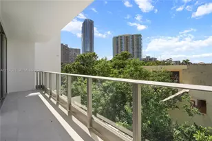 2200 Brickell Ave, Miami, FL 33129 - Photo 32