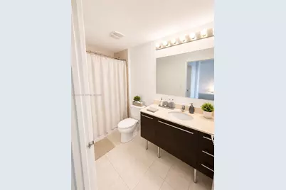 1900 N Bayshore Dr #3005, Miami, FL 33132 - Photo 8