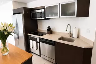 1900 N Bayshore Dr, Miami, FL 33132 - Photo 6