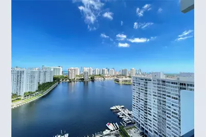 2750 NE 183rd St #2310, Aventura, FL 33160 - Photo 32