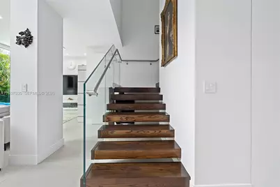311 SE 189th St., Sunny Isles Beach, FL 33160 - Photo 16