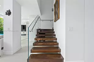 311 SE 189th St, Sunny Isles Beach, FL 33160 - Photo 16
