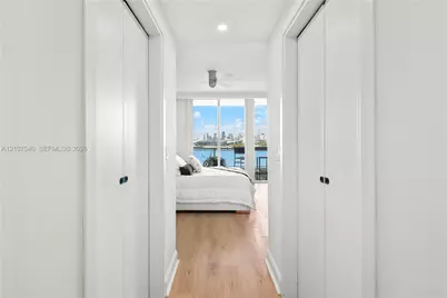 540 West Ave #911, Miami Beach, FL 33139 - Photo 14