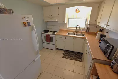 2688 Dudley Drive #J, West Palm Beach, FL 33415 - Photo 6