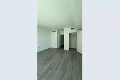 500 Brickell Ave #2808, Miami, FL 33131 - Photo 12