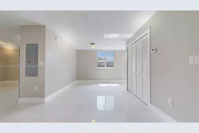 360 E 11th St #360, Hialeah, FL 33010 - Photo 10