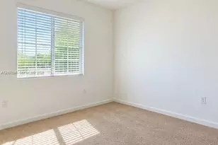 1088 NW 208th Terrace, Miami Gardens, FL 33169 - Photo 8