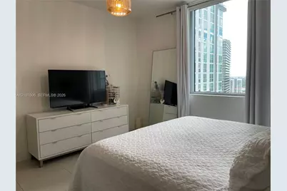 1060 Brickell Ave #2413, Miami, FL 33131 - Photo 10
