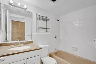 5420 NW 11th St, Plantation, FL 33313 - Photo 14
