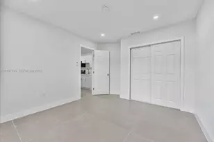 1849 NW 16th St, Miami, FL 33125 - Photo 8