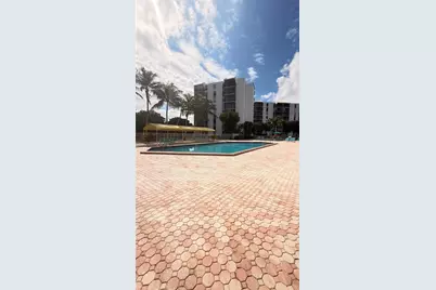 20400 W Country Club Dr #112, Aventura, FL 33180 - Photo 30