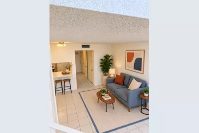 1300 W 47th Pl #218A, Hialeah, FL 33012 - Photo 8