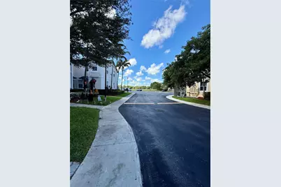 153 SE 28th Pl #7, Homestead, FL 33033 - Photo 6