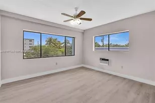 1165 Marseille Dr, Miami Beach, FL 33141 - Photo 10