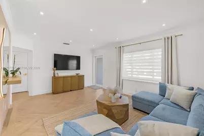941 NW 40th Ave, Miami, FL 33126 - Photo 2