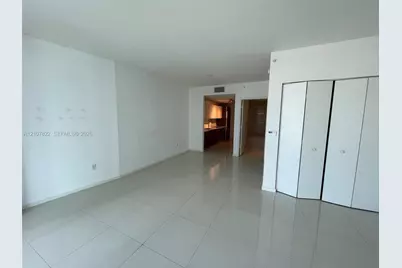 1100 S Miami Ave #1806, Miami, FL 33130 - Photo 8